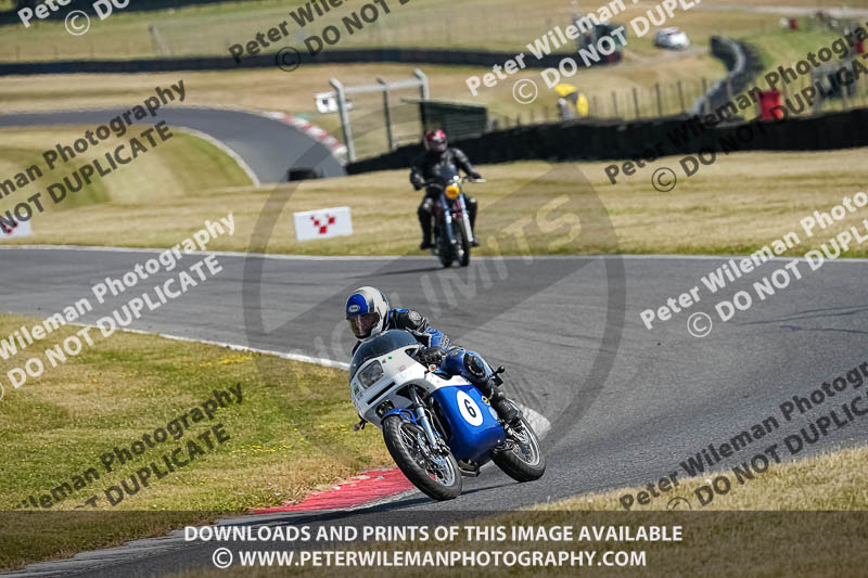 cadwell park;cadwell park photographs;cadwell trackday photographs;enduro digital images;event digital images;eventdigitalimages;peter wileman photography;racing digital images;trackday digital images;trackday photos